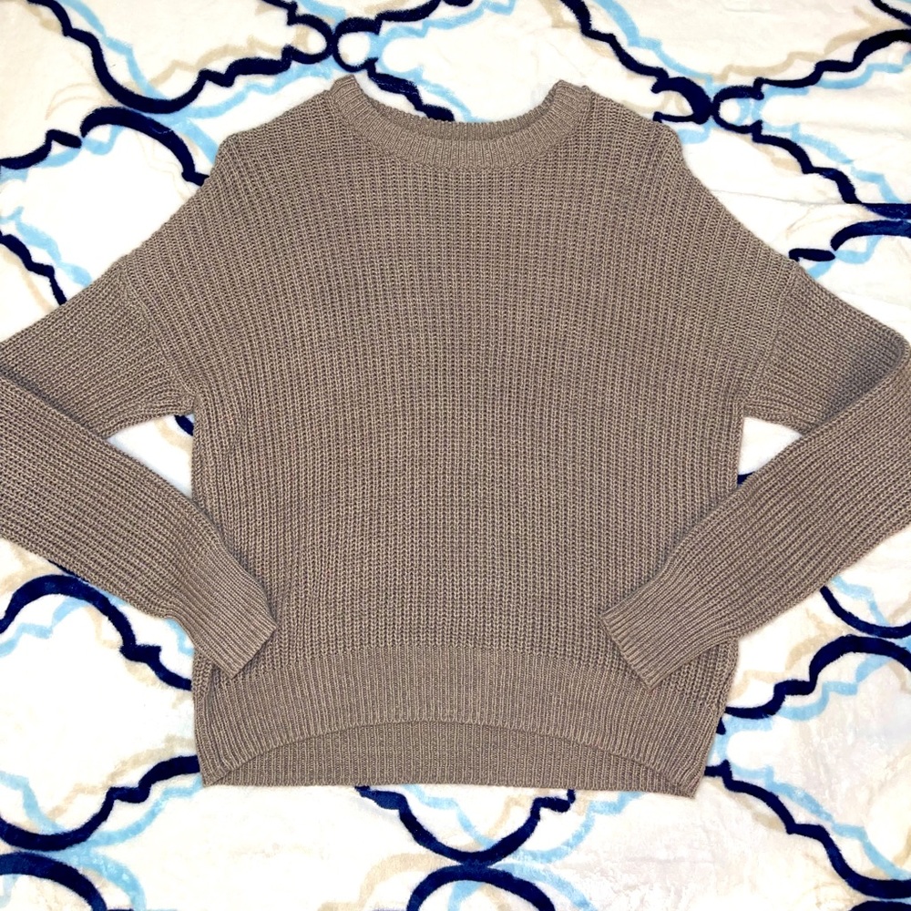 grey sweater